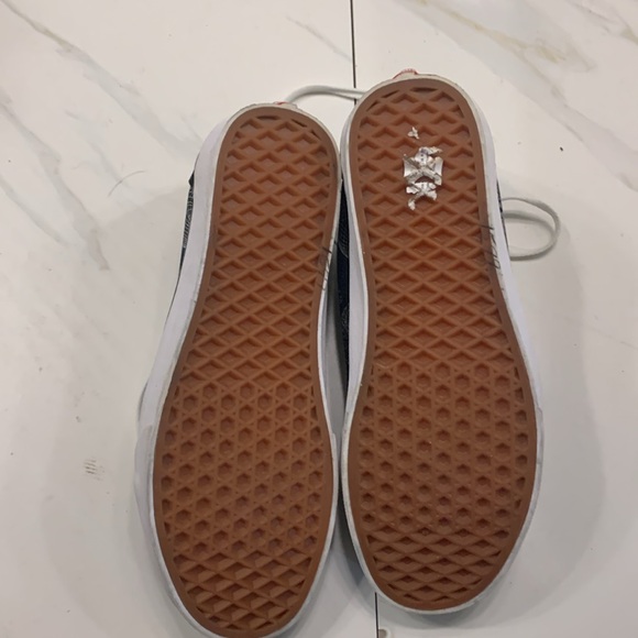 VANS Unisex Old Skool Wireframe Skull Blue w Black Suede VN0A3WKT9IB 7.5 - Picture 8 of 8